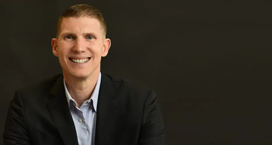 Hire Robb Holman | Speaker Agent Contact Details