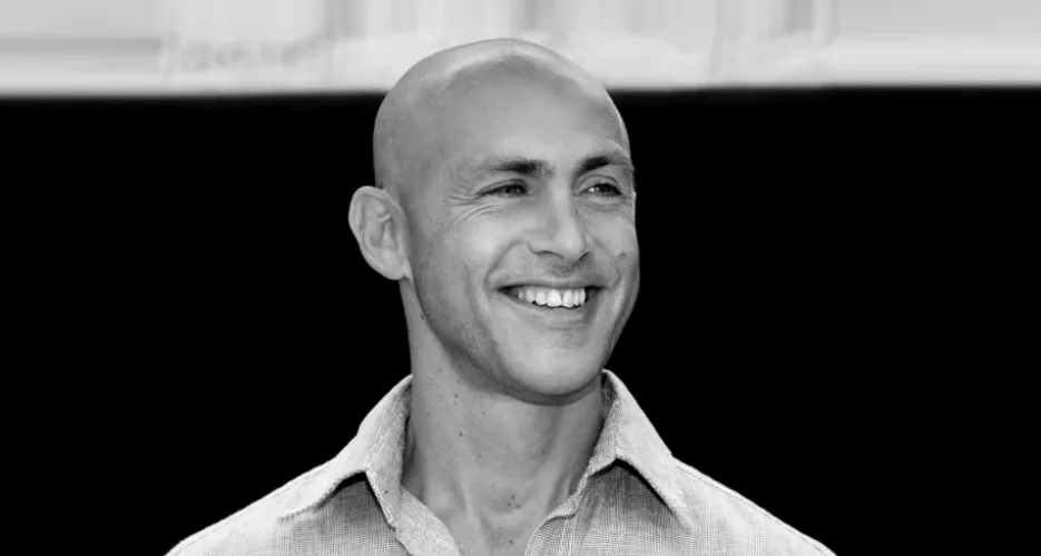 Andy Puddicombe Official Speaker Profile Picture