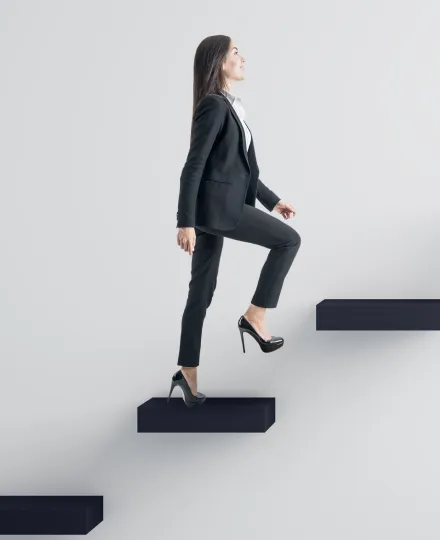 10 Global Female Business Leaders to Follow in 2025