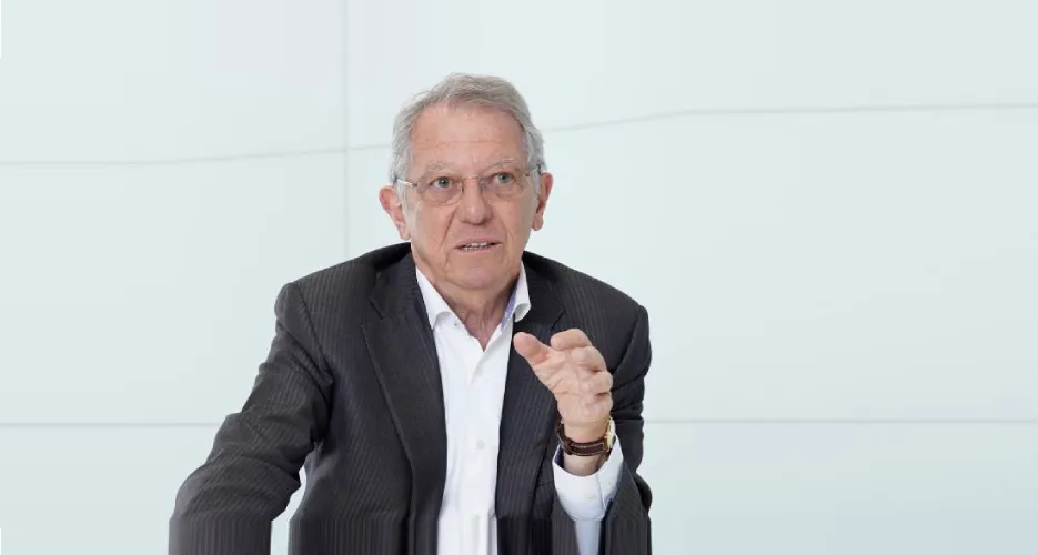 David King official speaker profile picture