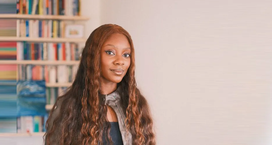 Joycelyn Longdon official speaker profile picture
