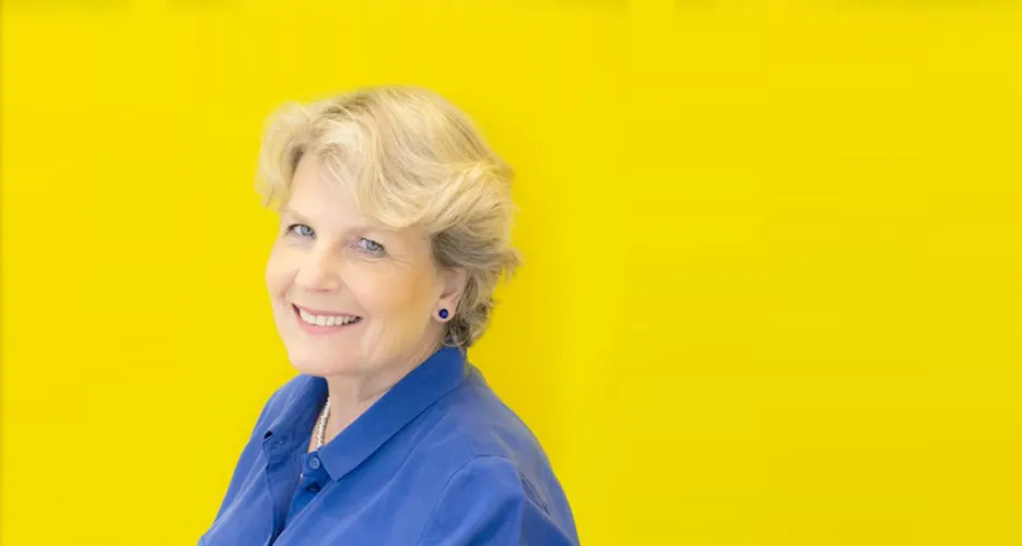 Sandi Toksvig official speaker profile picture