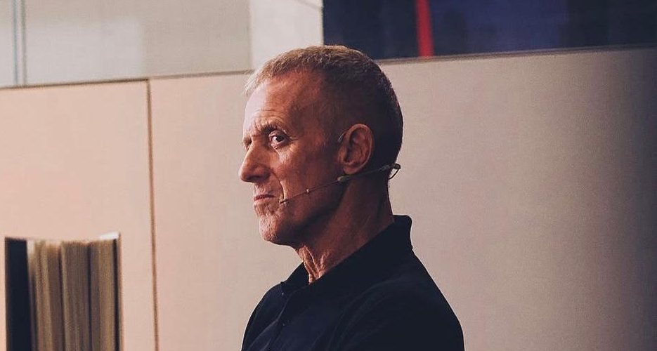 Des Powell Official Speaker Profile Picture