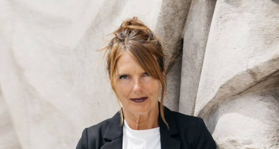 Gill Whitty Collins official speaker profile picture