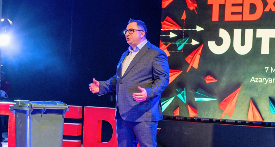 gavin simpson official speaker profile picture