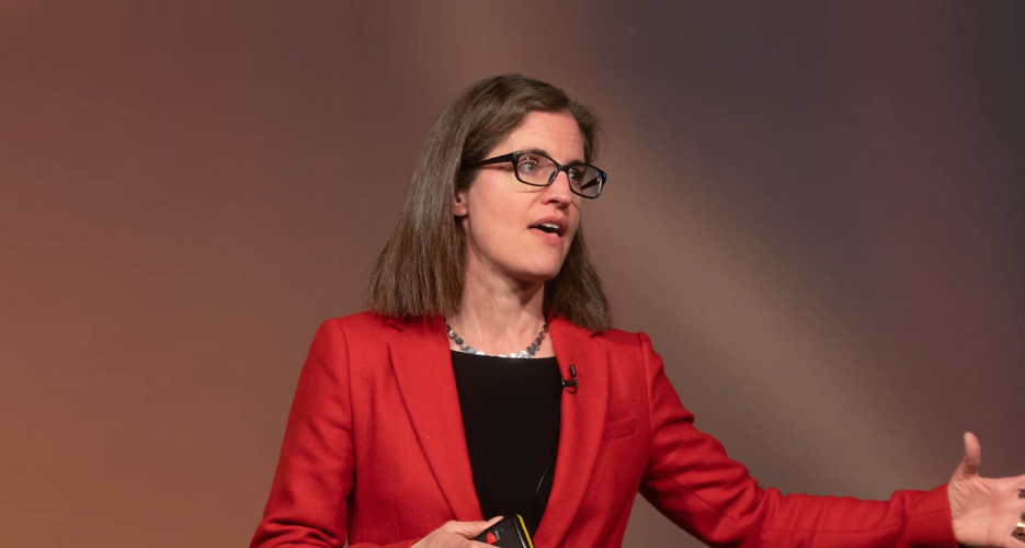 Harriet Beveridge Official speaker profile picture