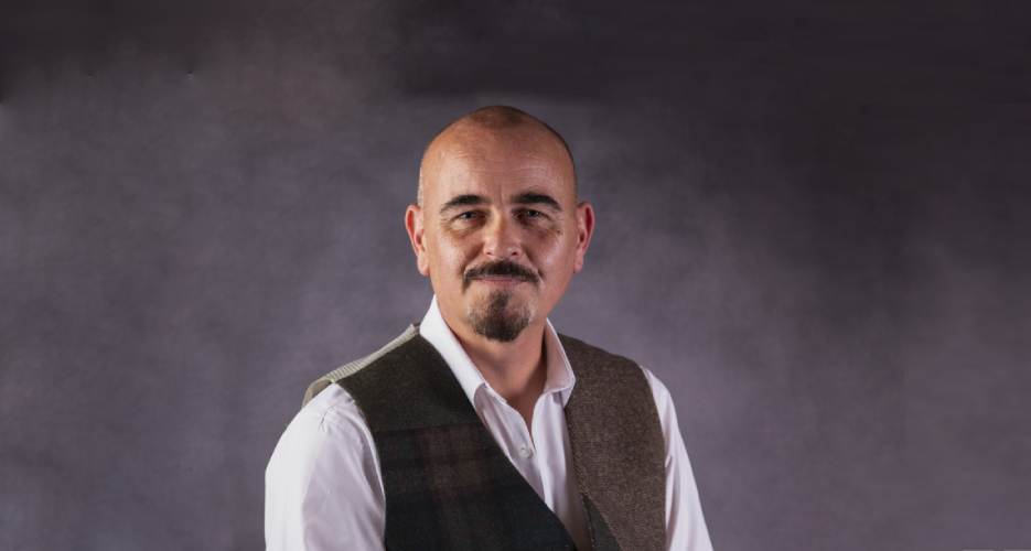 David Hull-Watters Official Speaker Profile Picture 