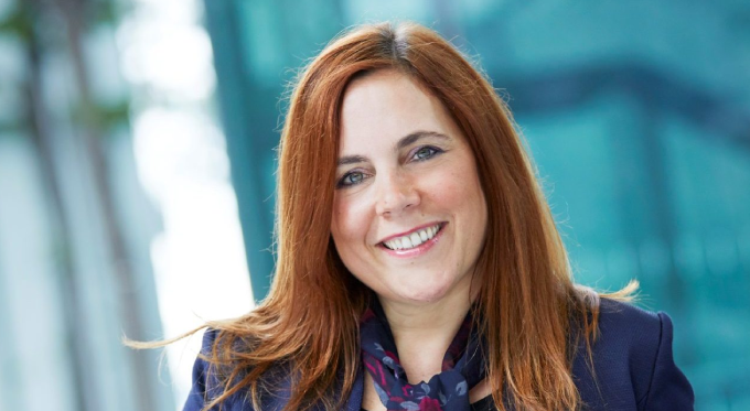 Dr Jo Salter trending motivational speaker in the UK