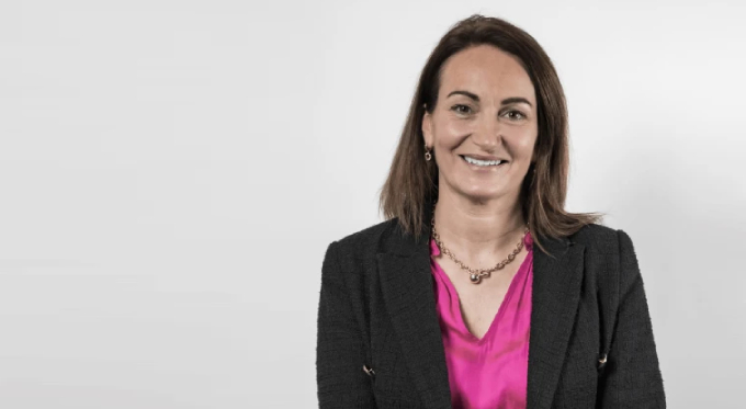 Emma Tolhurst MCIPD female speaker changing the future of the keynote speaker industry