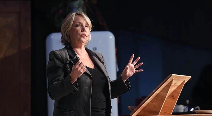 Jo Fairley Trending Keynote Speaker Under 10K