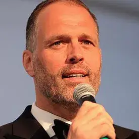 Martin Bayfield