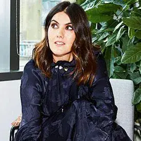 Farrah Storr 