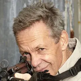 Simon Mann 