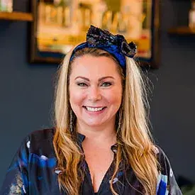 Holly Tucker