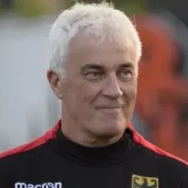 Damian McGrath Official Speaker Profile Picture