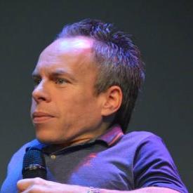 Warwick Davis Official Speaker Profile Picture