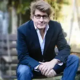 Leo Johnson Official Speaker Profile Picture