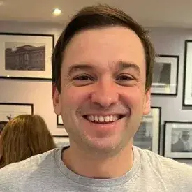 Dan Harris Official Speaker Profile Picture