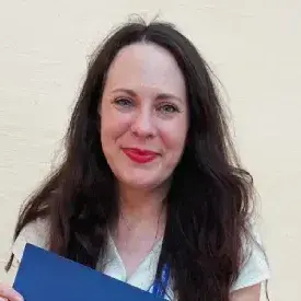 Amelia Womack official speaker profile picture