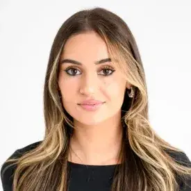 Sophia Kianni official speaker profile picture