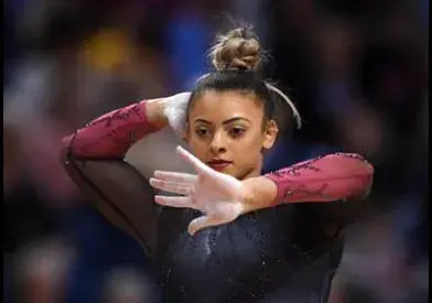 Ellie Downie 