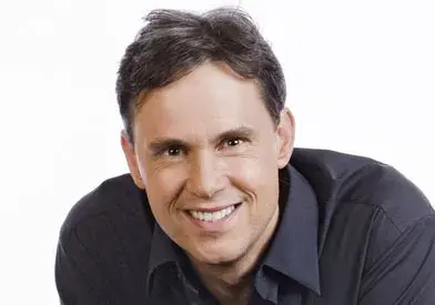 Robert Holden 