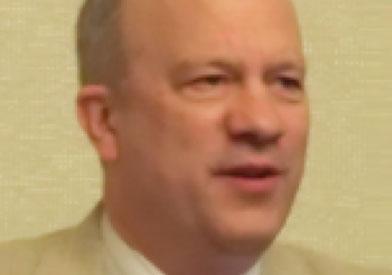 Robert L Chard