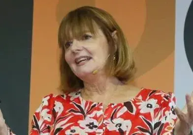 Linda Moir 