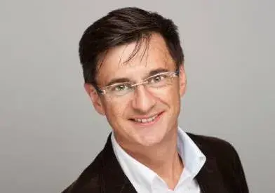 Allister Frost 