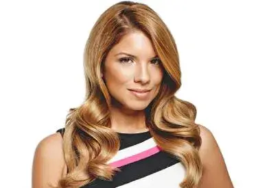 Gaby Natale official speaker profile picture