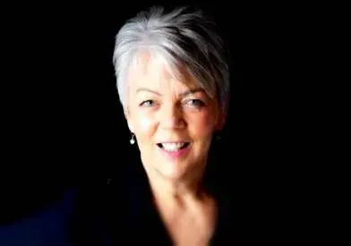 Helen Tomlinson official speaker profile picture