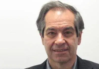Eduardo Borensztein official speaker profile picture