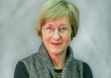 Frances Cairncross Official Speaker Profile Picture