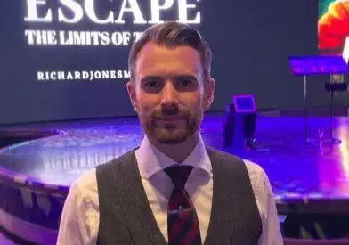 Richard Jones Official Speaker Profile Picture