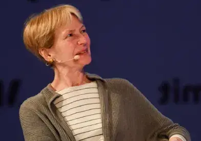 Isabel Hilton official speaker profile picture 