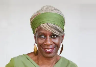 Lola Young official speaker profile picture