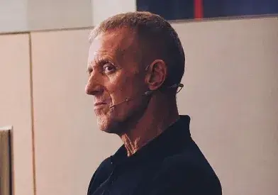 Des Powell Official Speaker Profile Picture
