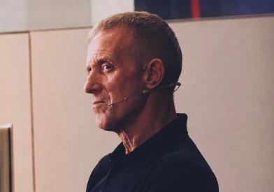 Des Powell Official Speaker Profile Picture