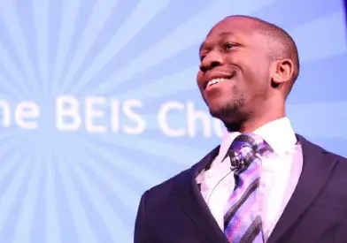 Horatio Georgestone Official Speaker Profile Picture