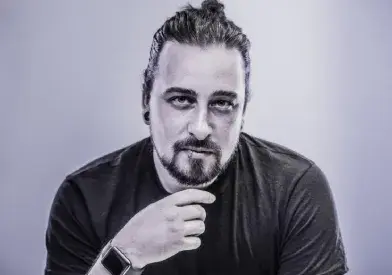 Daniel Jones Official Speaker Profile Picture