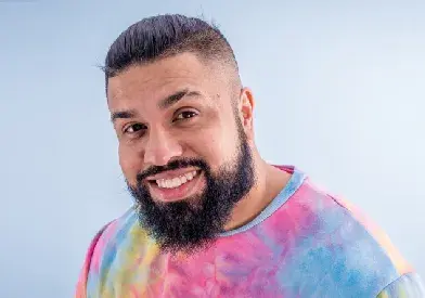 Humza Arshad Official Speaker Profile Image