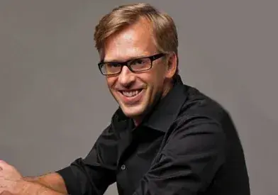 Fredrik Haren official speaker profile image