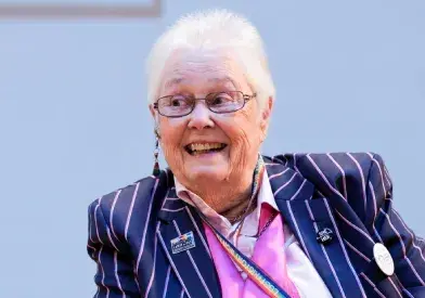 Sue Sanders Official Speaker Profile Image